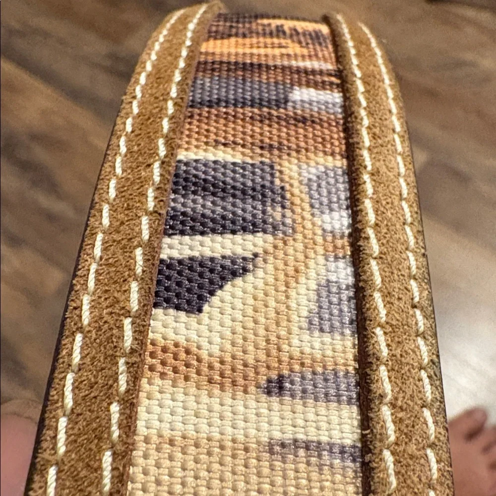 Justin Brand Tan Leather Belt with Camouflage Accent Size 34 Unisex Men or Women - Picture 6 of 13